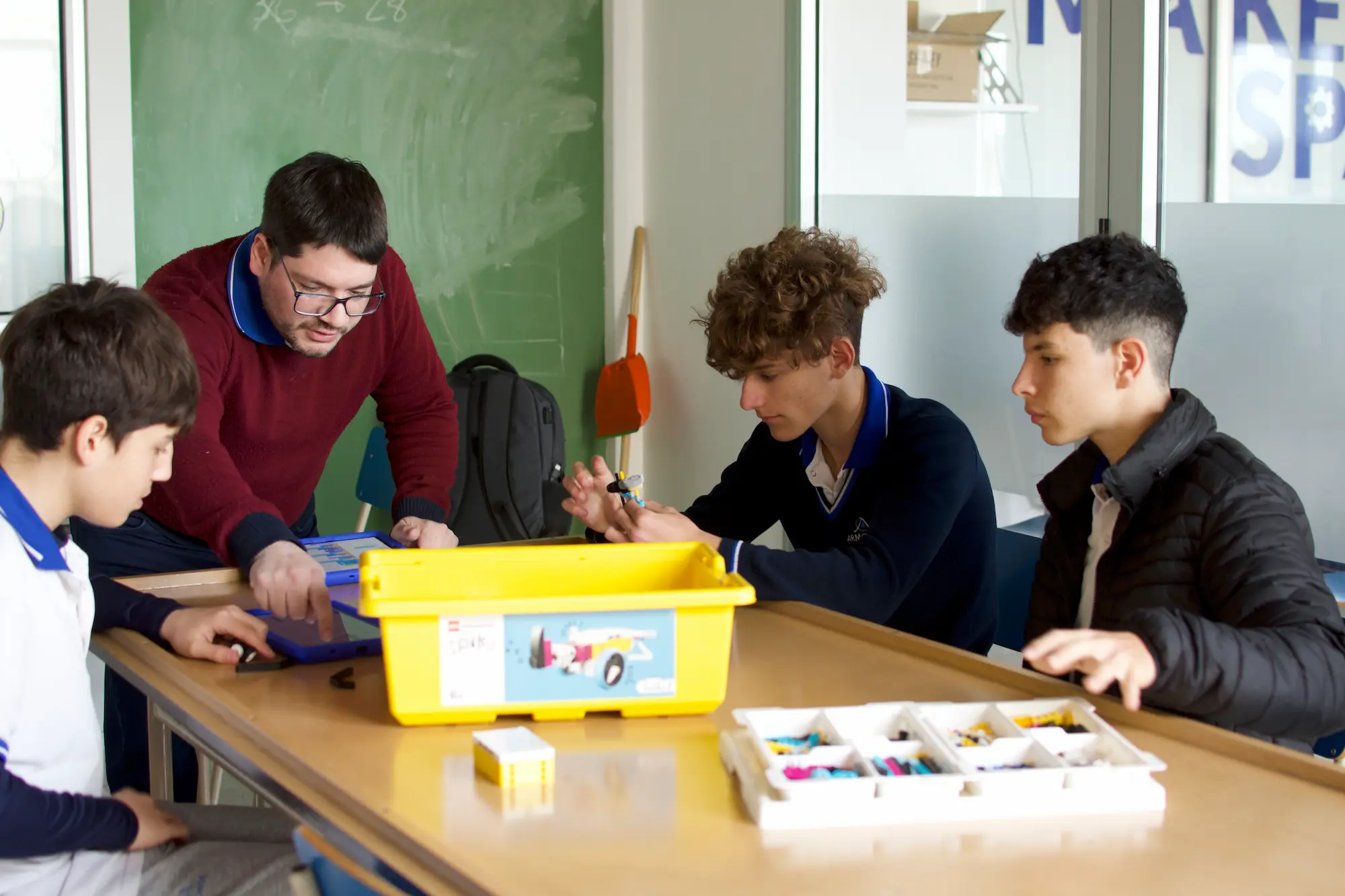 Proyecto de Alumnos Referentes